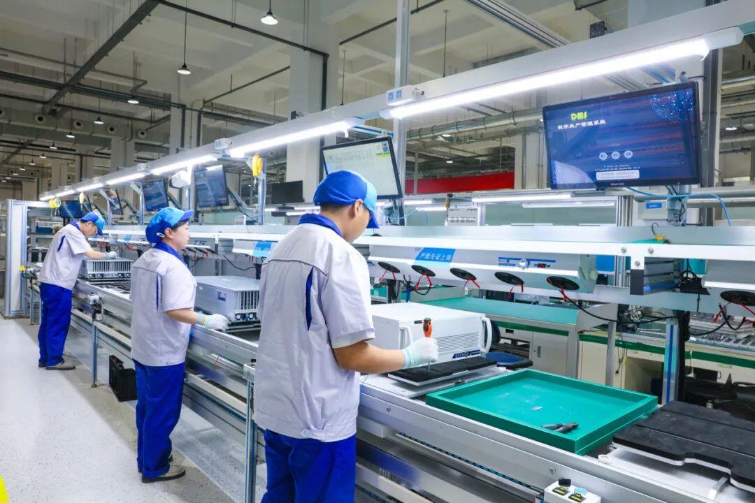 中國(guó)通號(hào)兩家制造企業(yè)被認(rèn)定為2025年先進(jìn)級(jí)智能工廠，技術(shù)服務(wù)升級(jí)引領(lǐng)行業(yè)創(chuàng)新